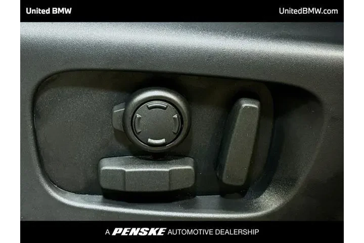 $26995 : Land Rover Discovery 2023 AW image 1