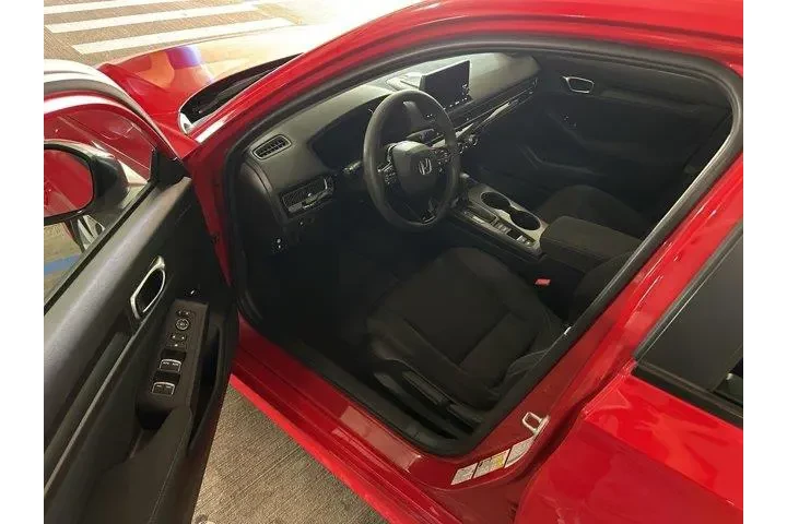 $23995 : Honda Civic 2022 LX 4dr Seda image 9