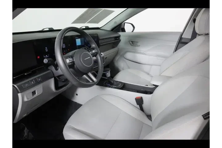 $24875 : Hyundai KONA 2025 AWD SEL 4d image 9