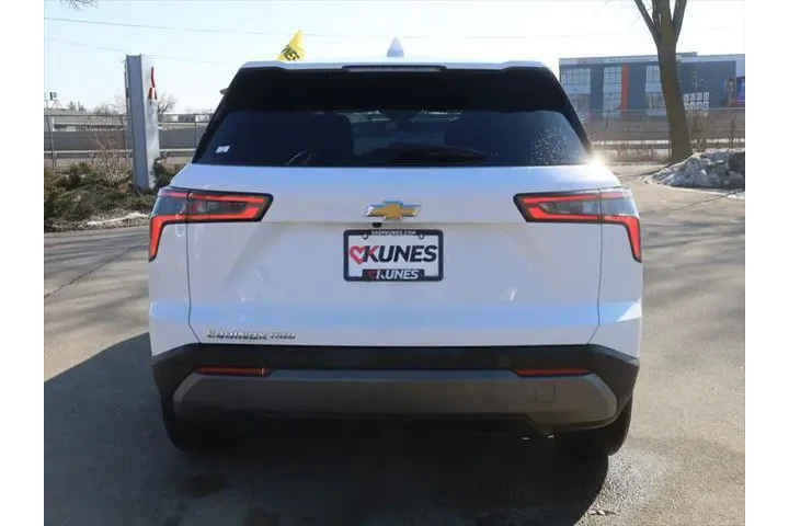 $25377 : Chevrolet Equinox 2025 4x4 L image 7