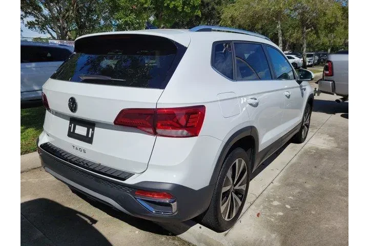 $21777 : Volkswagen Taos 2024 SE 4dr image 7