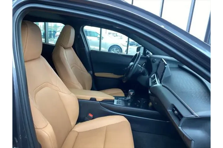 $31840 : Lexus UX 250h 2023 AWD Premi image 9