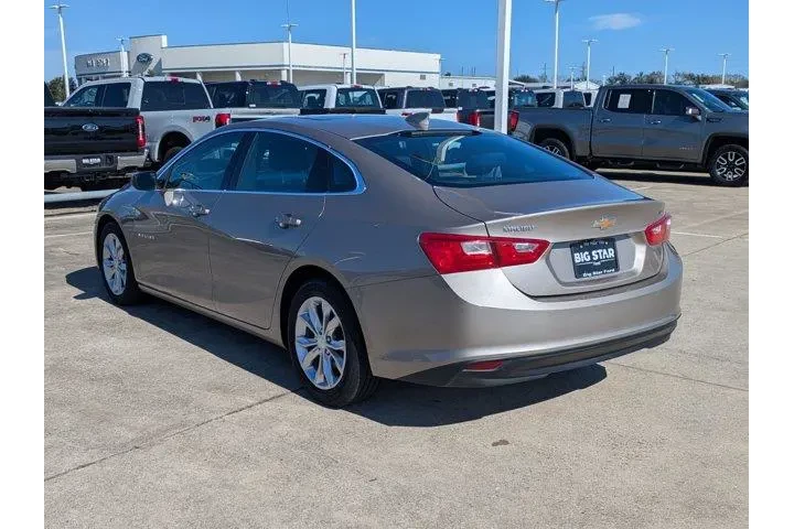 $16495 : Chevrolet Malibu 2023 LT 4dr image 5