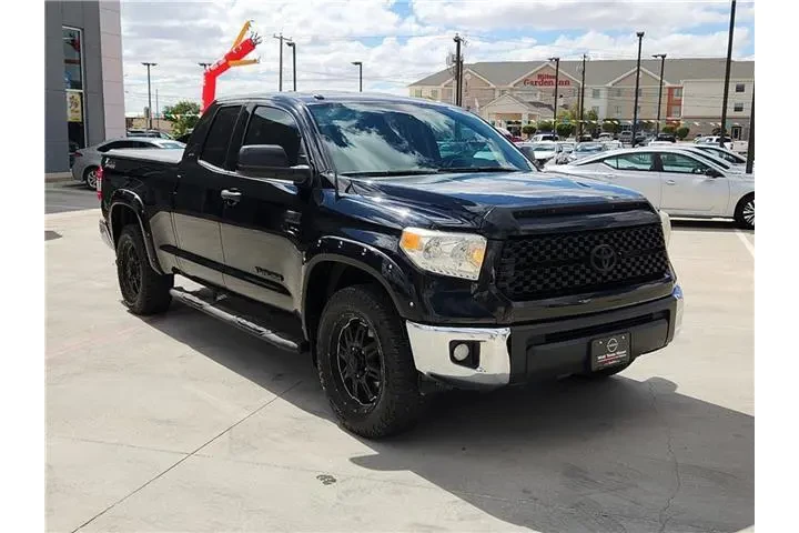$28250 : Toyota Tundra 2017 4x4 SR 4d image 6
