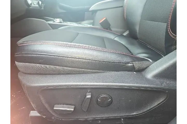 $24539 : Ford Escape 2025 ST-Line 4dr image 5