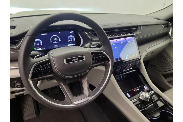 $38998 : Jeep Grand Cherokee 2023 4x4 image 9