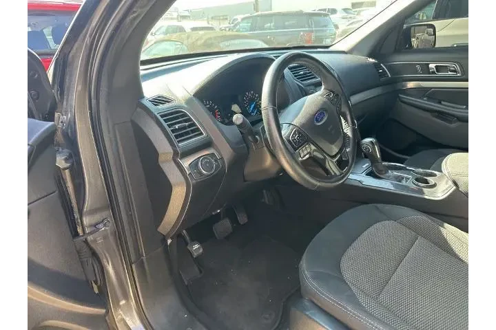 $17500 : Ford Explorer 2018 XLT 4dr S image 8