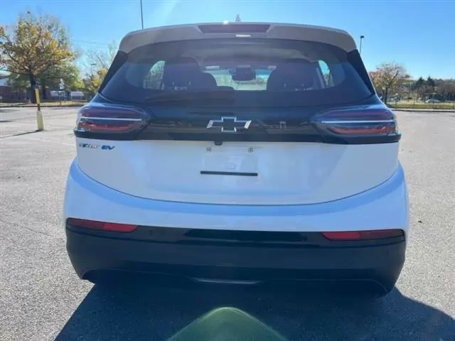 $13900 : 2023 Bolt EV 2LT image 7