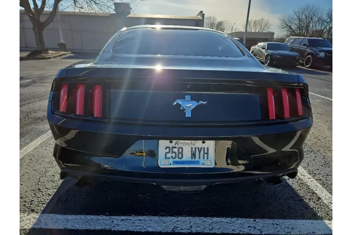 $12425 : Ford Mustang 2017 V6 2dr Fas image 6