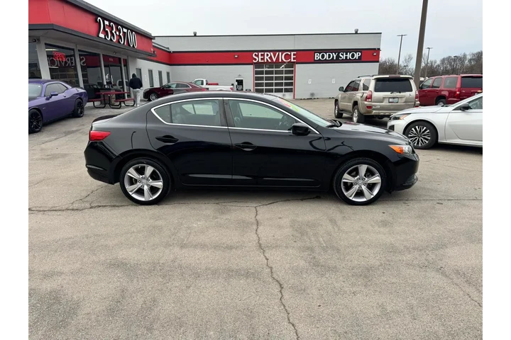 $11980 : 2014 ILX 4dr Sdn 2.0L image 1