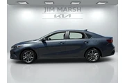 $18988 : Kia Forte 2023 LXS 4dr Sedan thumbnail