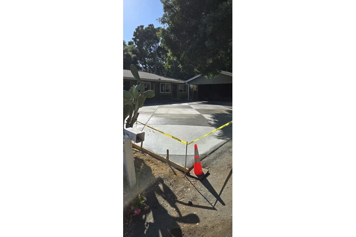 Concrete  services and demolit image 3