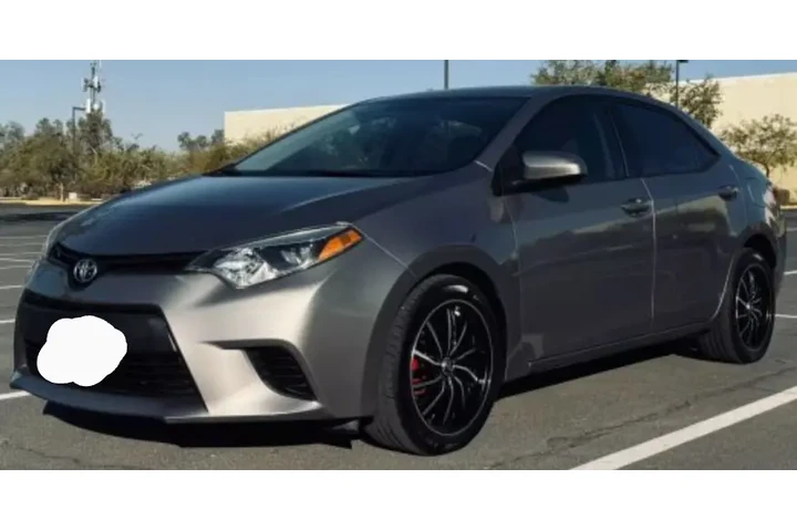 $3500 : Toyota Corolla 2014 image 1