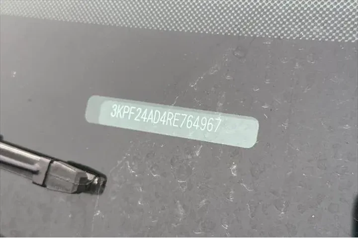 $16390 : Kia Forte 2024 LXS 4dr Sedan image 8