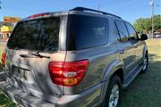 $8995 : 2001 Sequoia Limited thumbnail