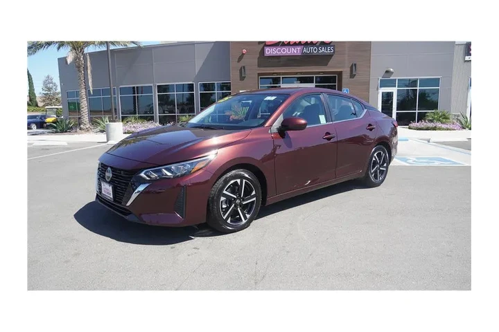 $20984 : 2025 Sentra SV image 2