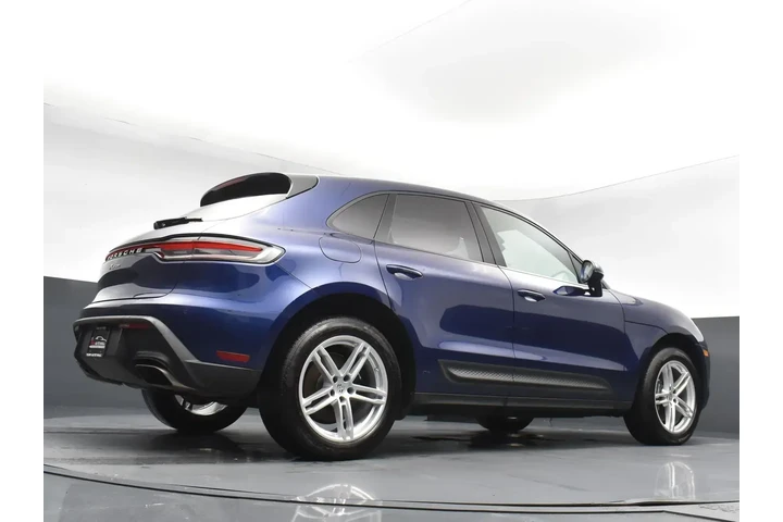 $32526 : Porsche Macan 2022 AWD 4dr S image 6