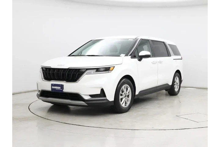 $30998 : Kia Carnival 2024 LX 4dr Min image 4