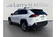 Toyota RAV4 2024 XLE 4dr SUV thumbnail