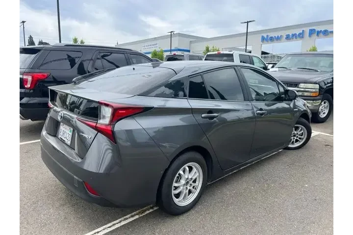 $17475 : Toyota Prius 2019 L Eco 4dr image 6