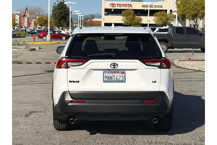 $28998 : Toyota RAV4 2024 LE 4dr SUV image 4