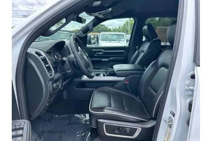$37061 : Ram 1500 2025 4x4 Laramie 4d image 9