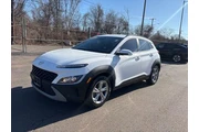 $17495 : Hyundai KONA 2023 AWD SEL 4d thumbnail