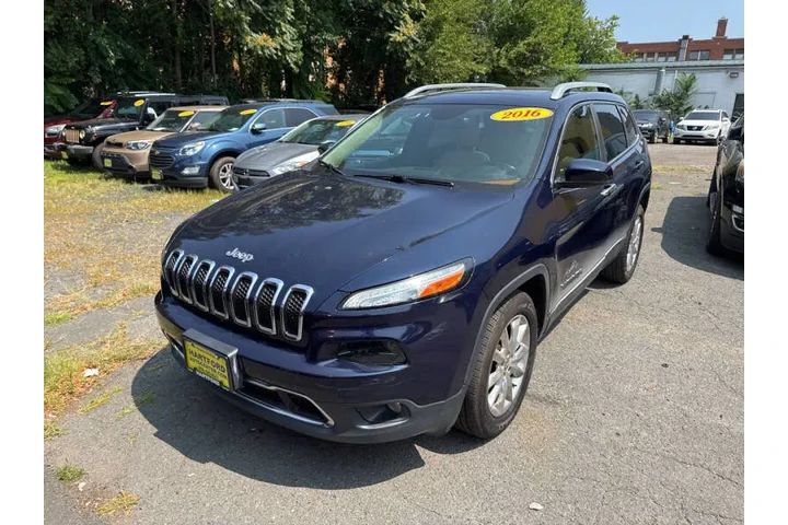$10499 : 2016 Cherokee Limited image 3