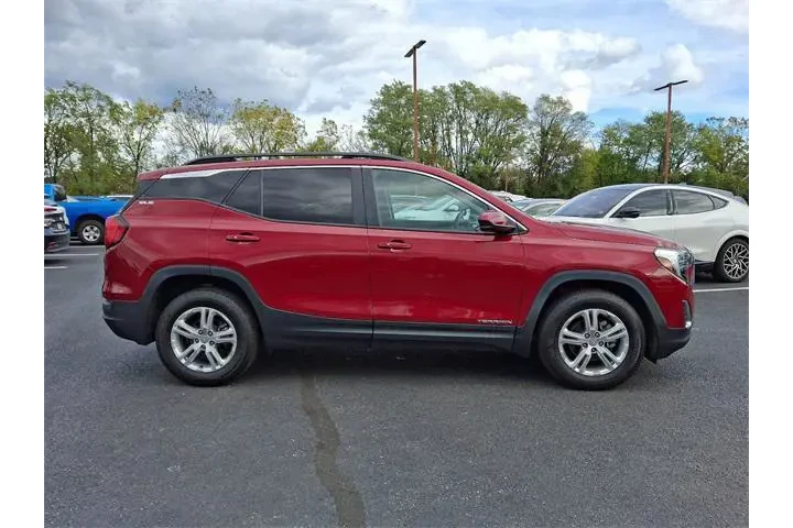 $22809 : GMC Terrain 2021 4x4 SLE 4dr image 7