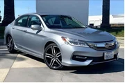 $19985 : Honda Accord 2017 Touring 4d thumbnail