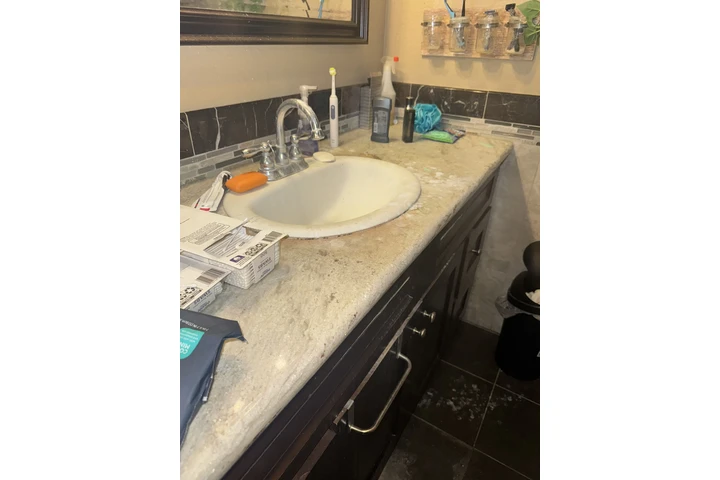 24/7 House Cleaning image 2
