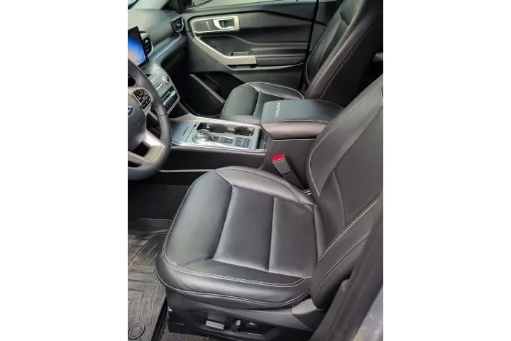 $29693 : Ford Explorer 2023 XLT 4dr S image 6