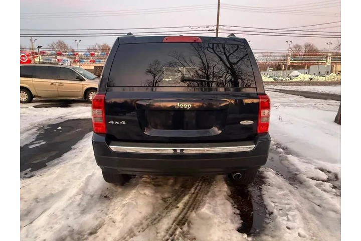 $7825 : 2011 Patriot image 3