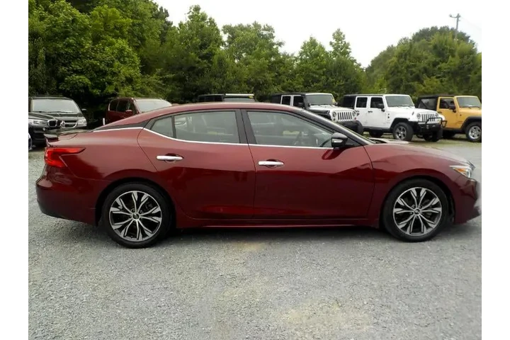 $10991 : 2016 Maxima SR 3.5L image 6