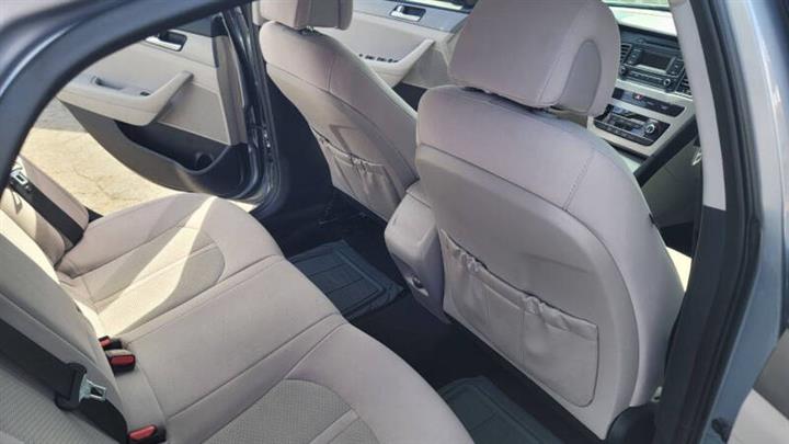 $11995 : 2017 Sonata SE image 10