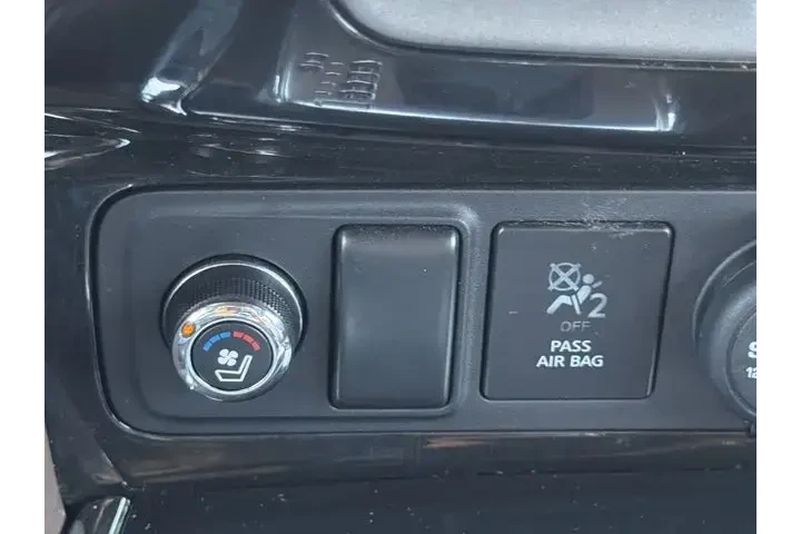 $23040 : Nissan Armada 2019 4x2 SV 4d image 9