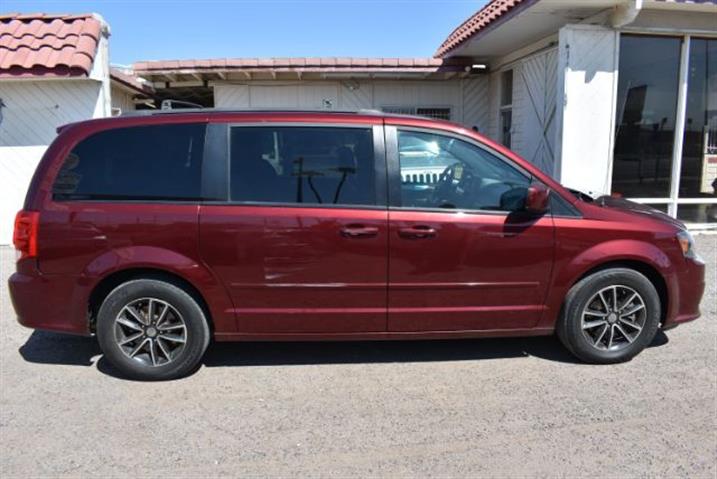 $8995 : 2017 Grand Caravan GT image 6