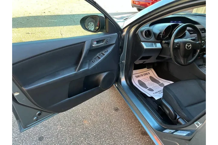 $5999 : 2012 MAZDA3 i Sport image 10