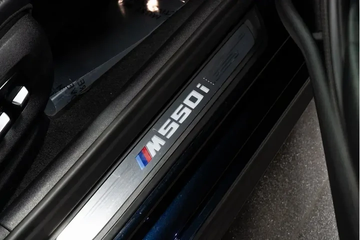 $38999 : BMW 5 Series 2020 AWD M550i image 4