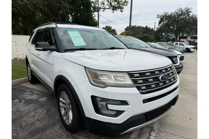 $13000 : Ford Explorer XLT sport image 6