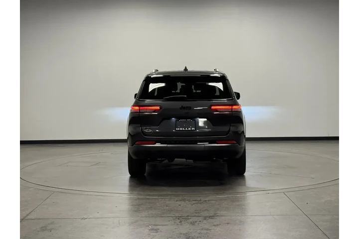 $28462 : Jeep Grand Cherokee L 2024 4 image 6