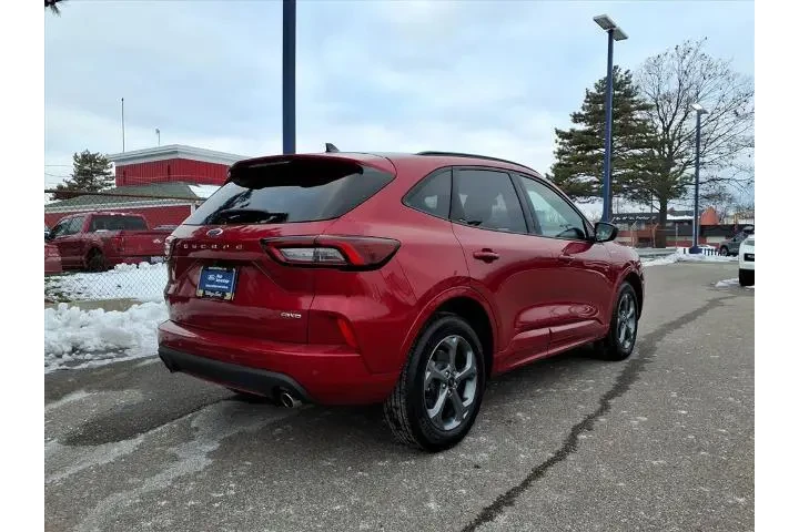 $25980 : Ford Escape 2023 AWD ST-Line image 6