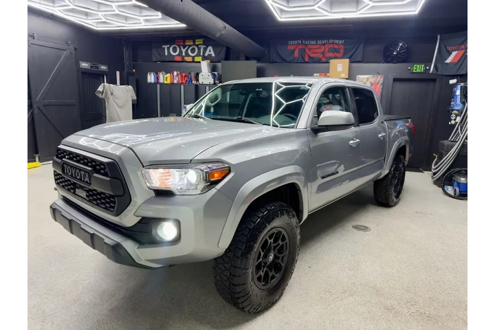 $31995 : 2021 Tacoma image 7