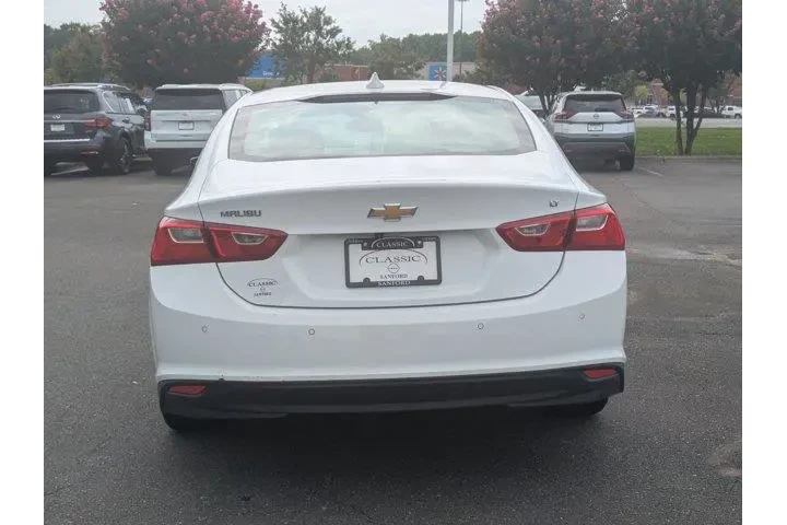 $20490 : Chevrolet Malibu 2024 LT 4dr image 7