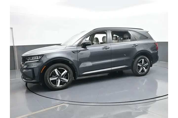 $25991 : Kia Sorento 2023 S 4dr SUV image 2