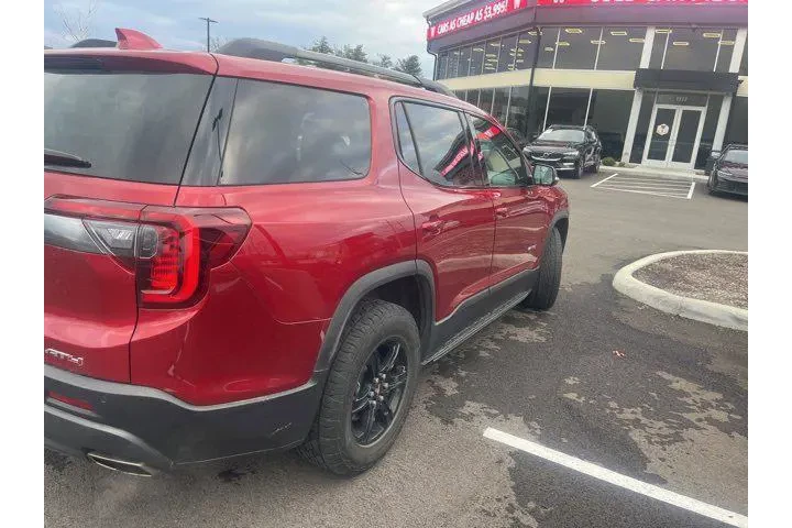 $25485 : GMC Acadia 2021 4x4 AT4 4dr image 2