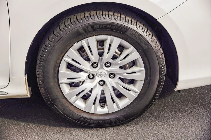 $9495 : Toyota Camry 2013 LE 4dr Sed image 10