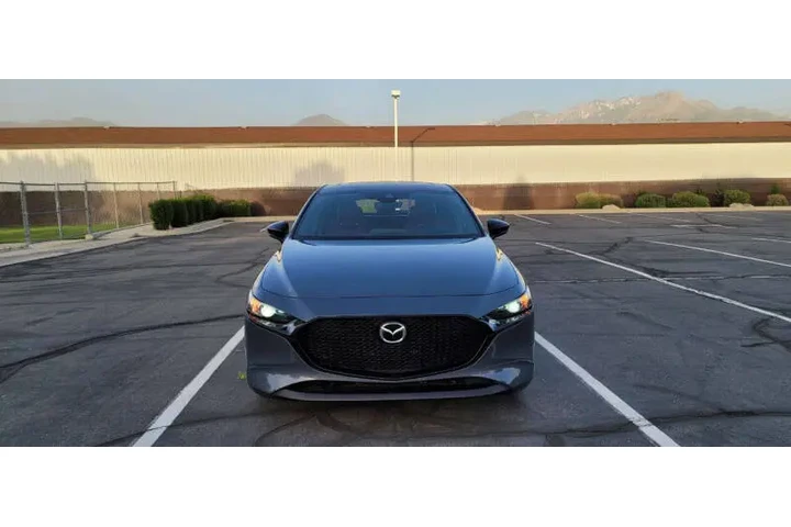 $21300 : 2023 3 Hatchback 2.5 S Carbon image 4
