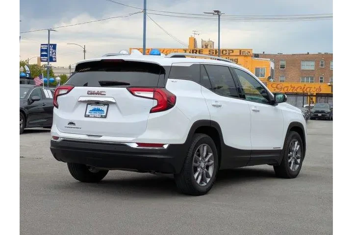 $21899 : GMC Terrain 2023 SLT 4dr SUV image 4