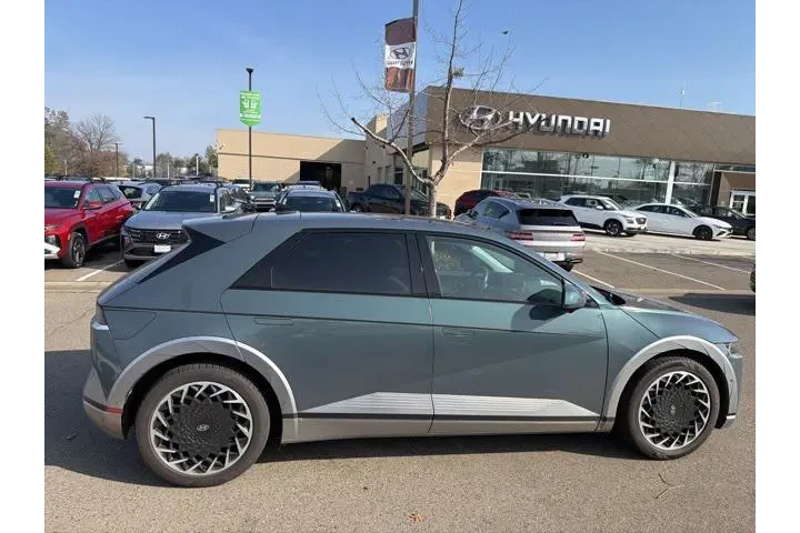 $22991 : Hyundai IONIQ 5 2022 AWD Lim image 7